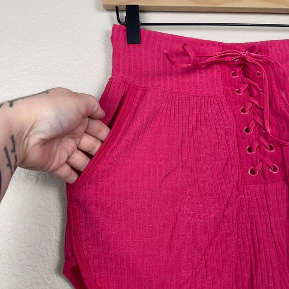 Free People Movement Can't Handle This Shorts Pink Size XS Athleisure Sporty - Picture 7 of 14
